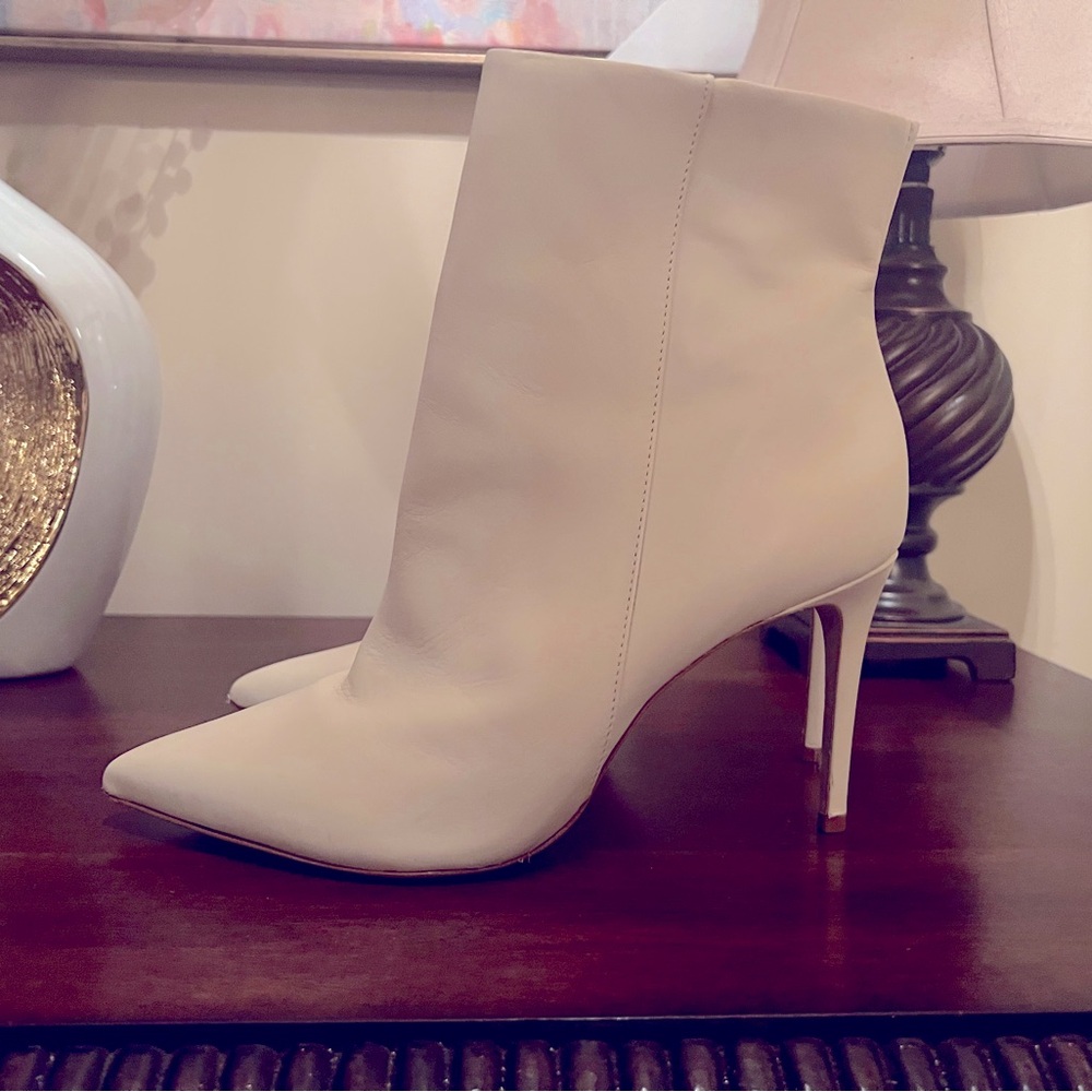 Cream or Ivory Schutz Mikki Ankle Boots